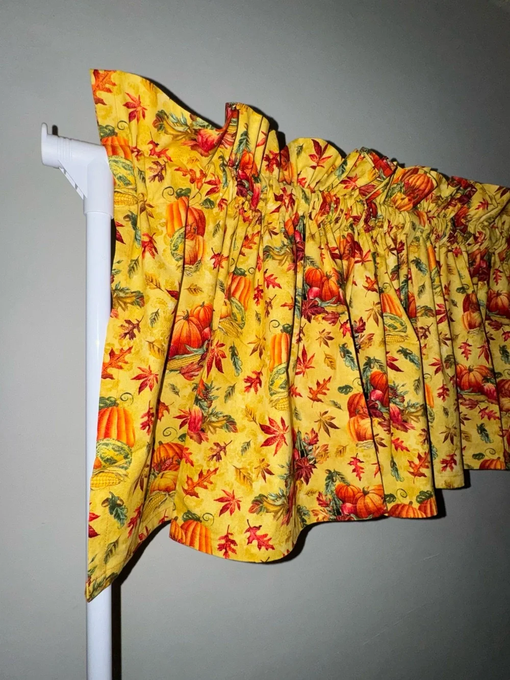 Set of 2 New!! Harvest Valances